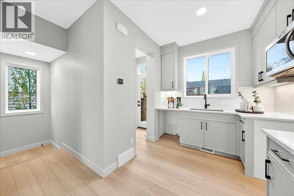 Single Family House for Sale in   Avenue SW Windsor Park Calgary 