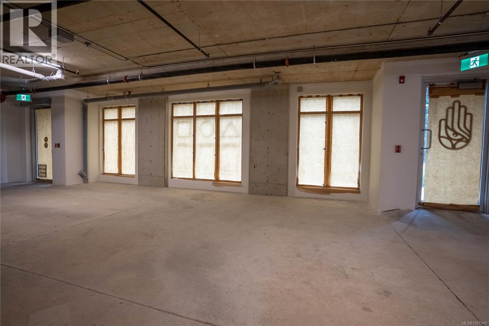 1303 Hillside Ave, Victoria