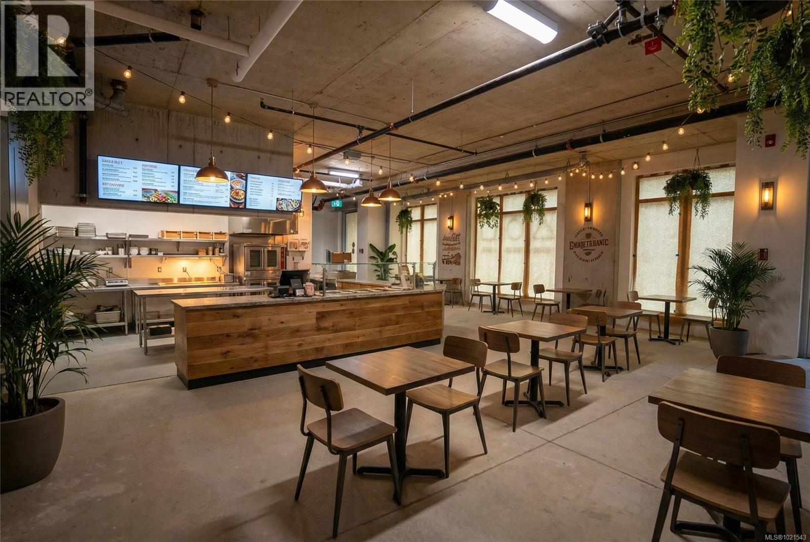 1303 Hillside Ave, Victoria