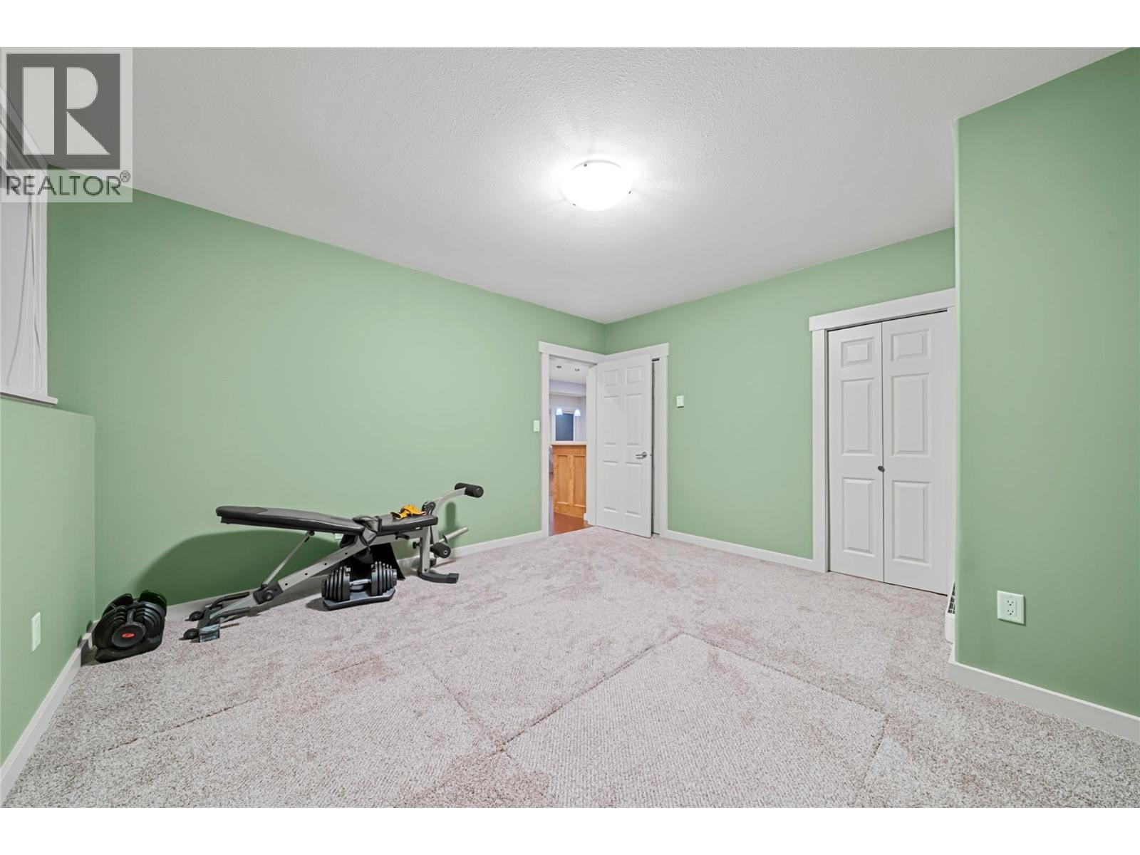 2470 24 Avenue NE, Salmon Arm