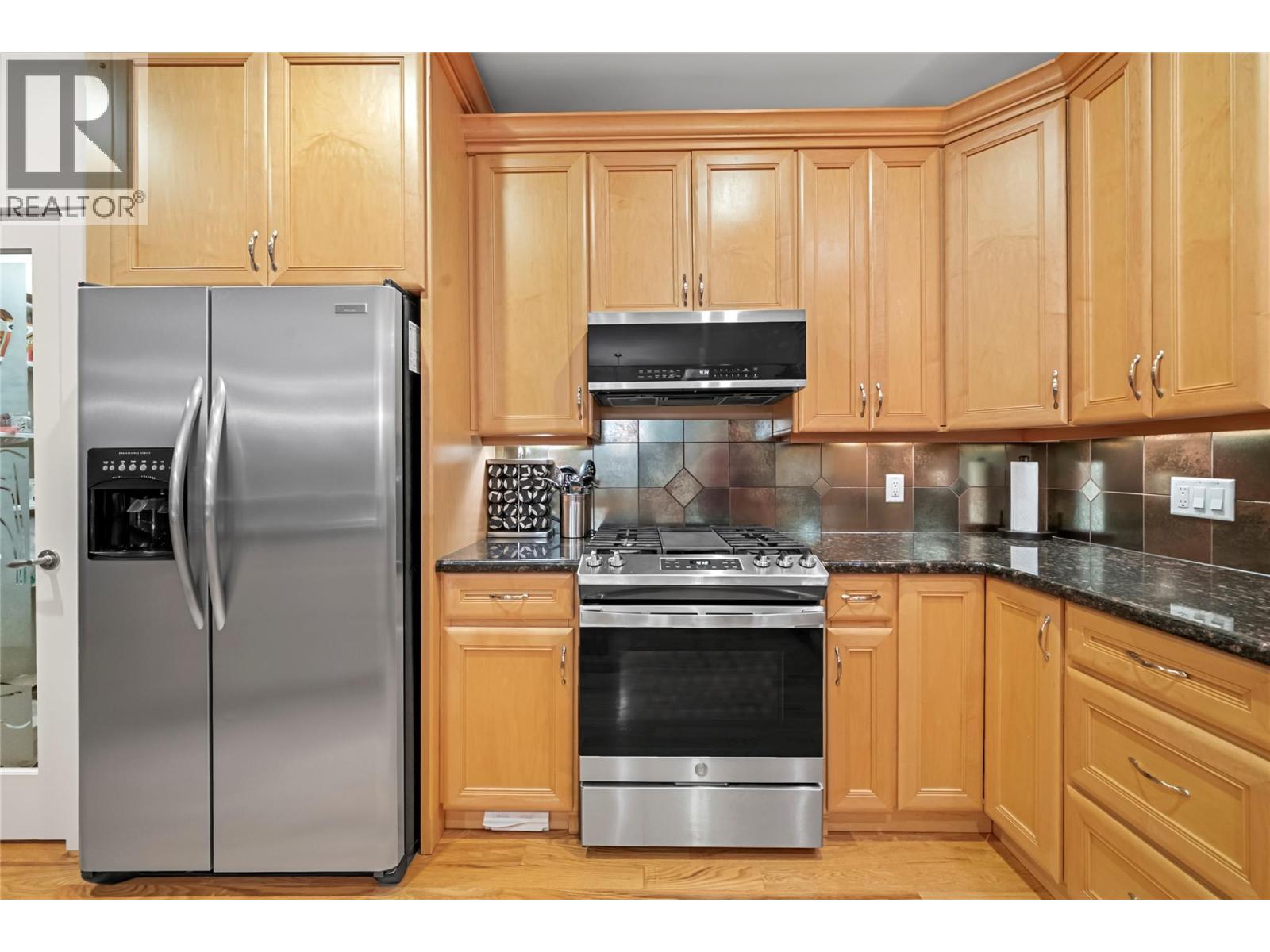 2470 24 Avenue NE, Salmon Arm