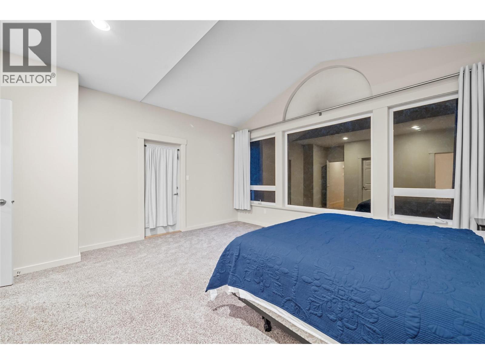 2470 24 Avenue NE, Salmon Arm