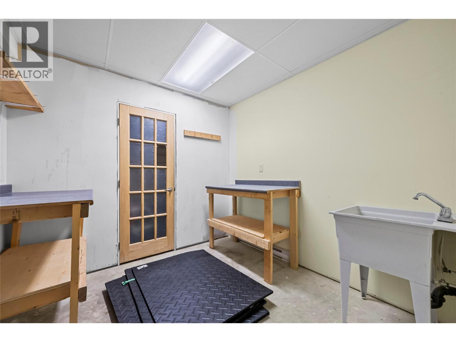 2470 24 Avenue NE, Salmon Arm