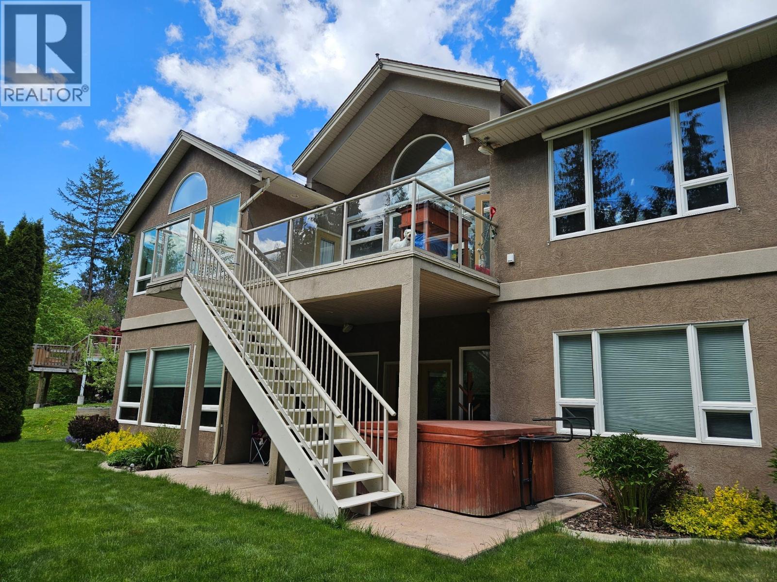2470 24 Avenue NE, Salmon Arm
