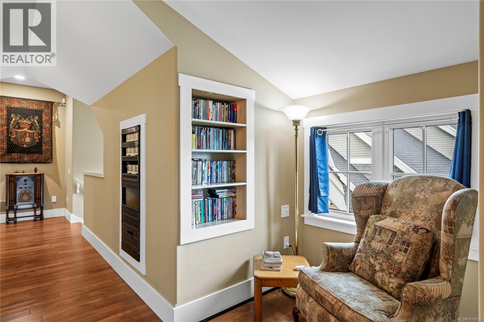 942 Bluffs Dr, Qualicum Beach