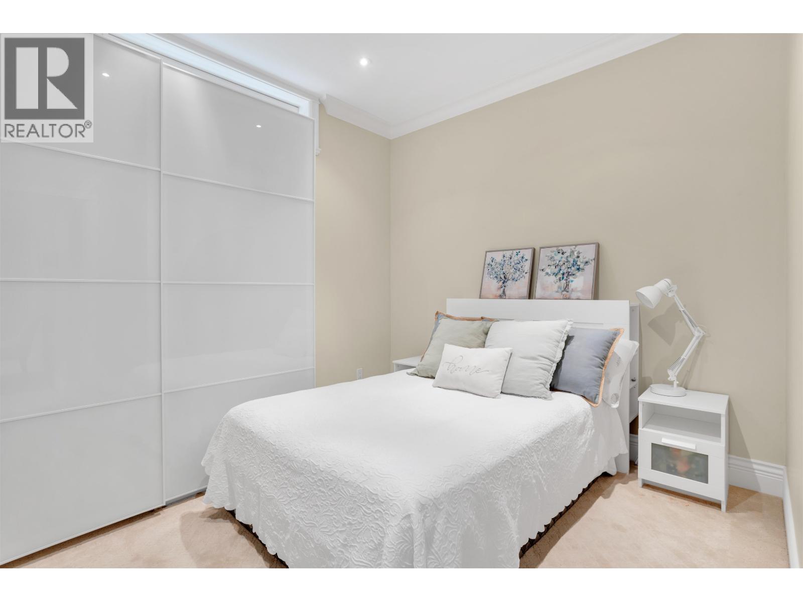 4038 W 33RD AVENUE, Vancouver