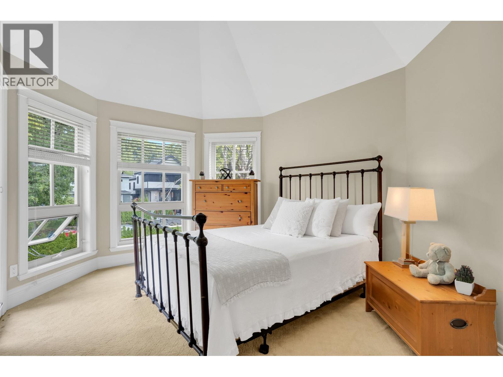 4038 W 33RD AVENUE, Vancouver