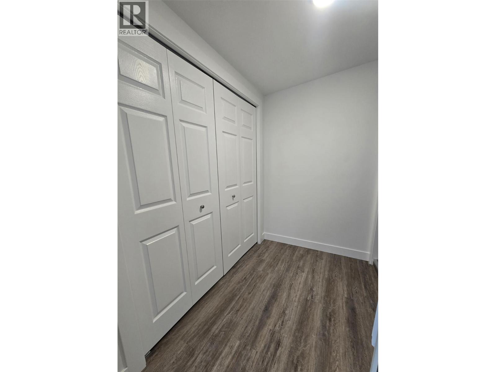 #9 4029 BROADWATER ROAD - 12