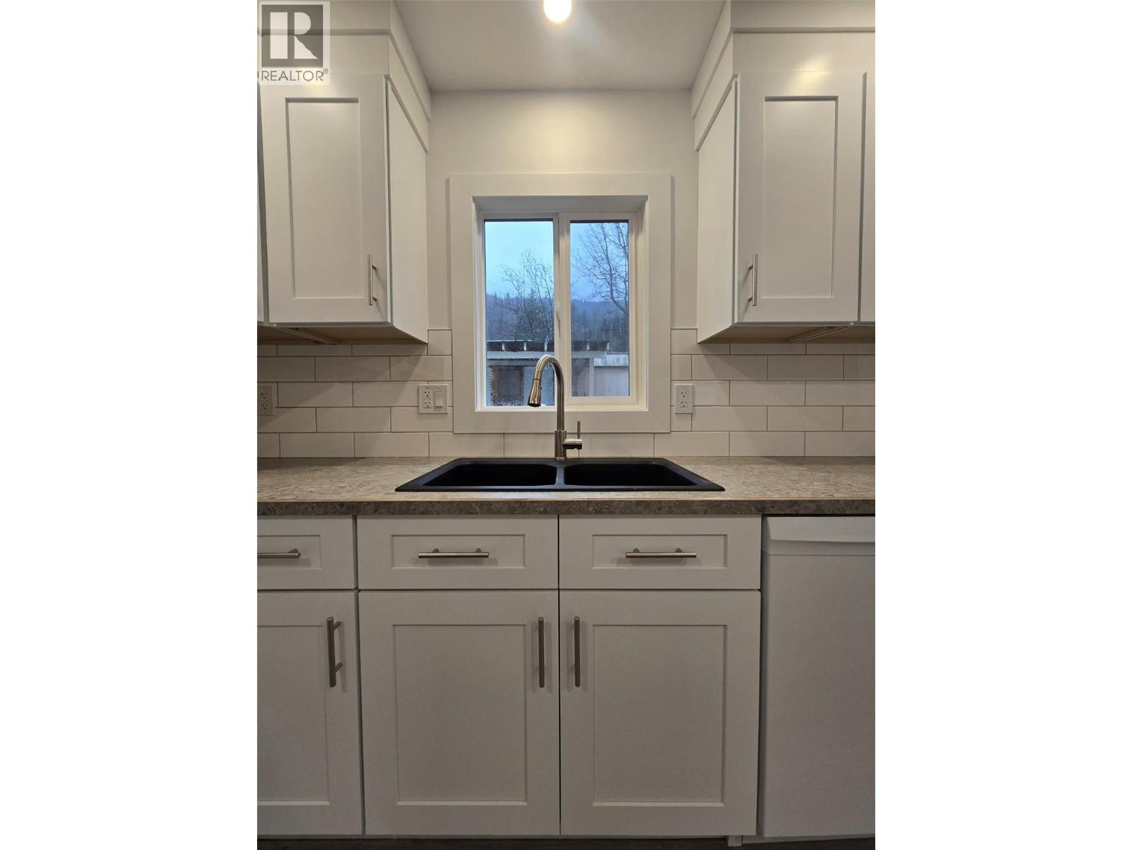 #9 4029 BROADWATER ROAD - 6