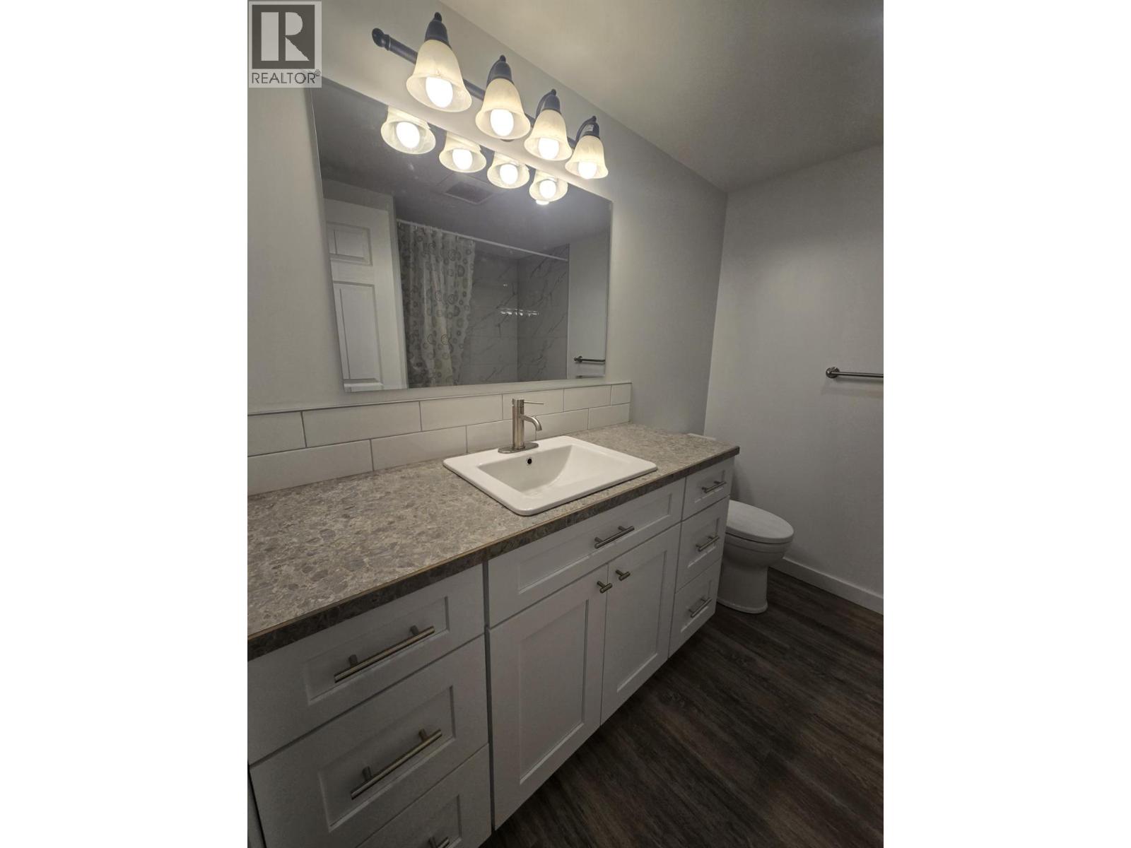 #9 4029 BROADWATER ROAD - 9