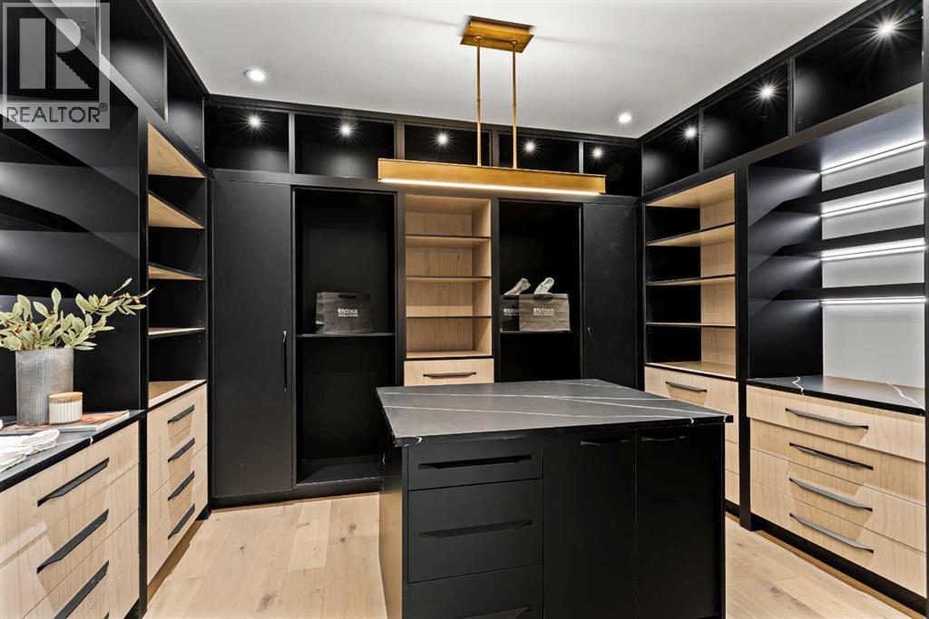 Single Family House for Sale in  Beverley Boulevard SW Bel-Aire Calgary 