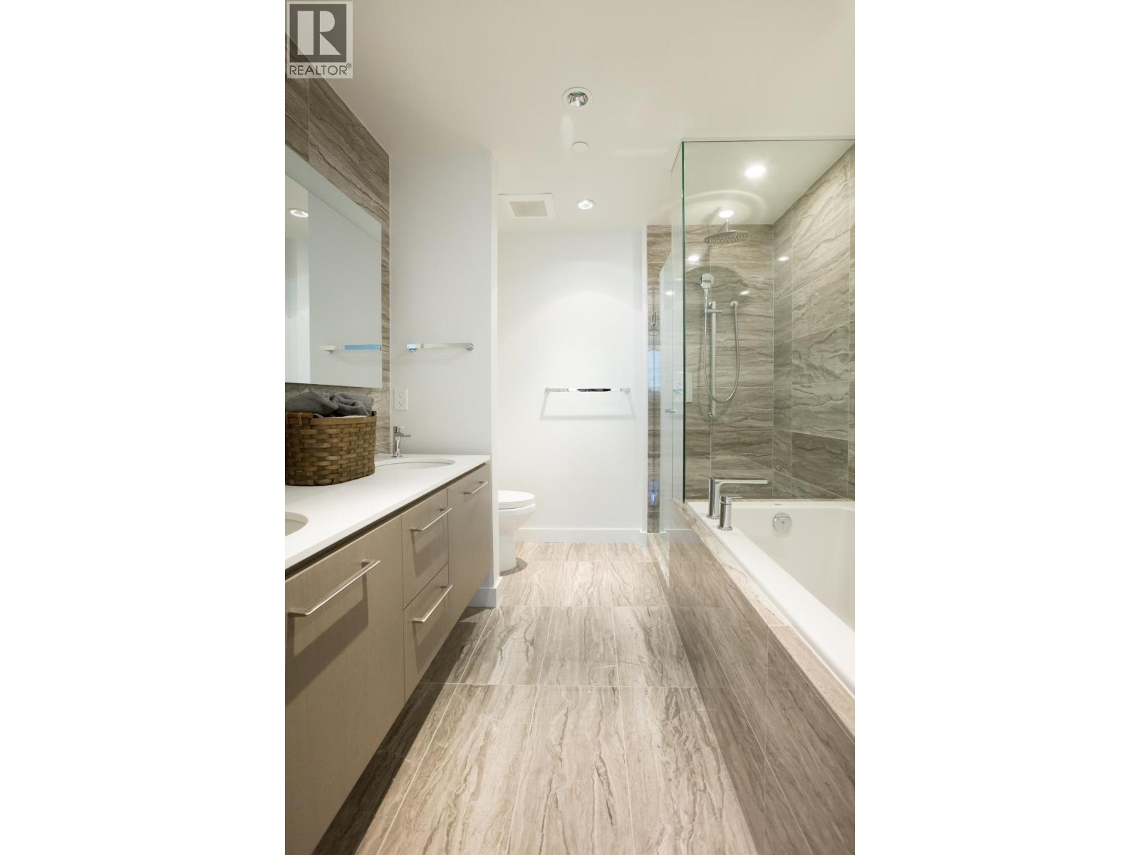 #305-6611 PEARSON Way, Richmond