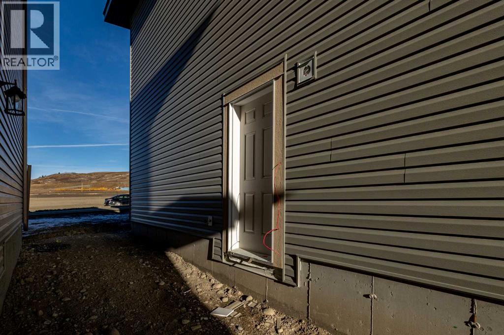 438 Heartland Way, Cochrane