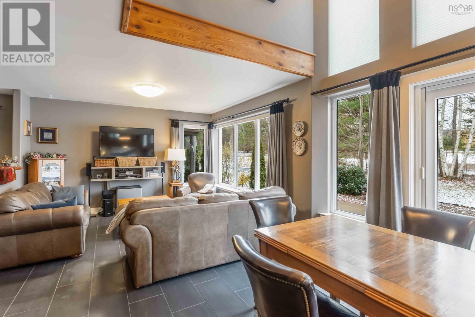 Property 10 of 42 of 822 Cleveland Road