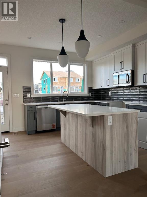 Single Family House for Sale in  Sora Boulevard SE Hotchkiss Calgary 