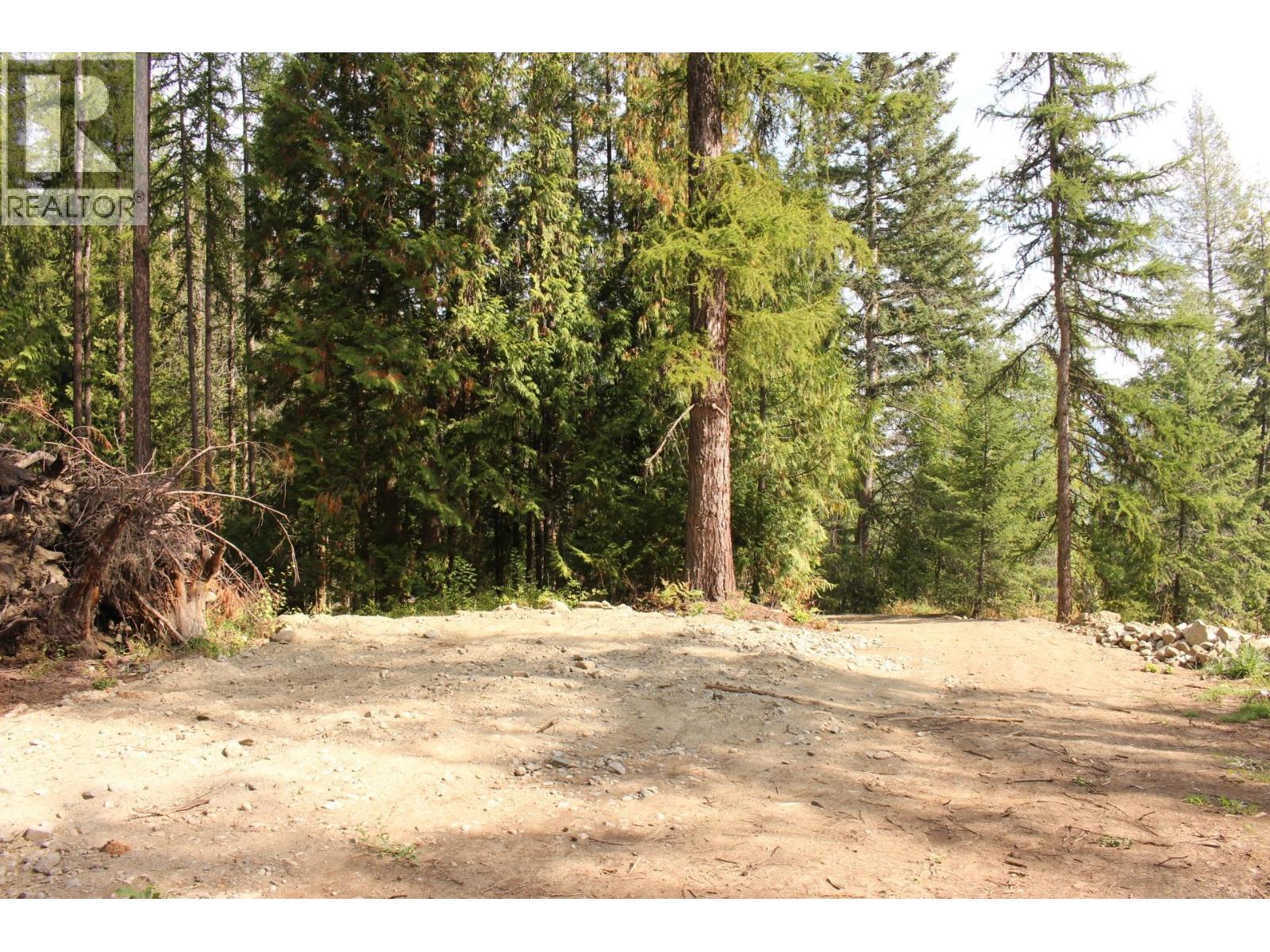 2640 3B Highway, Rossland
