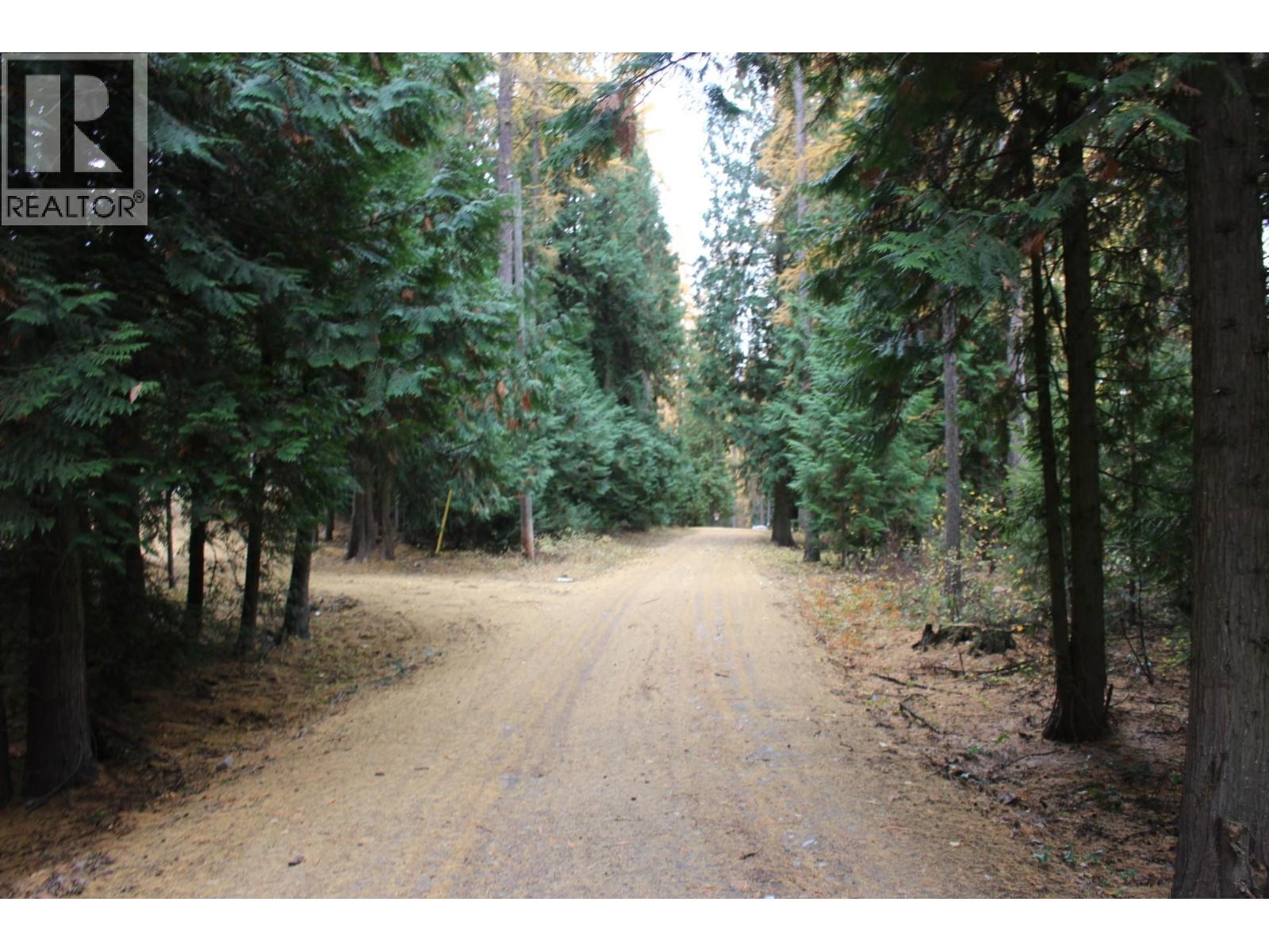 2640 3B Highway, Rossland