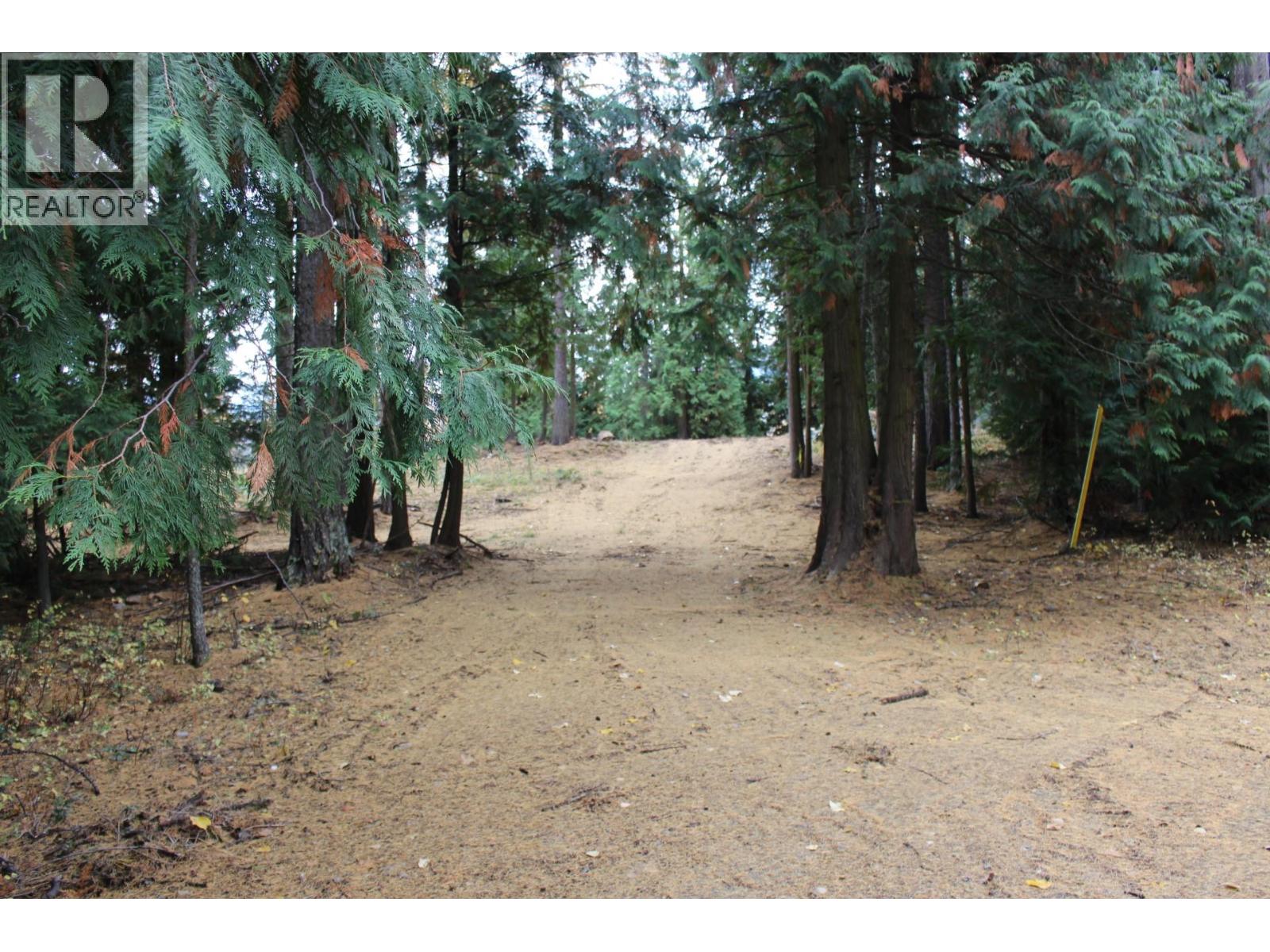 2640 3B Highway, Rossland