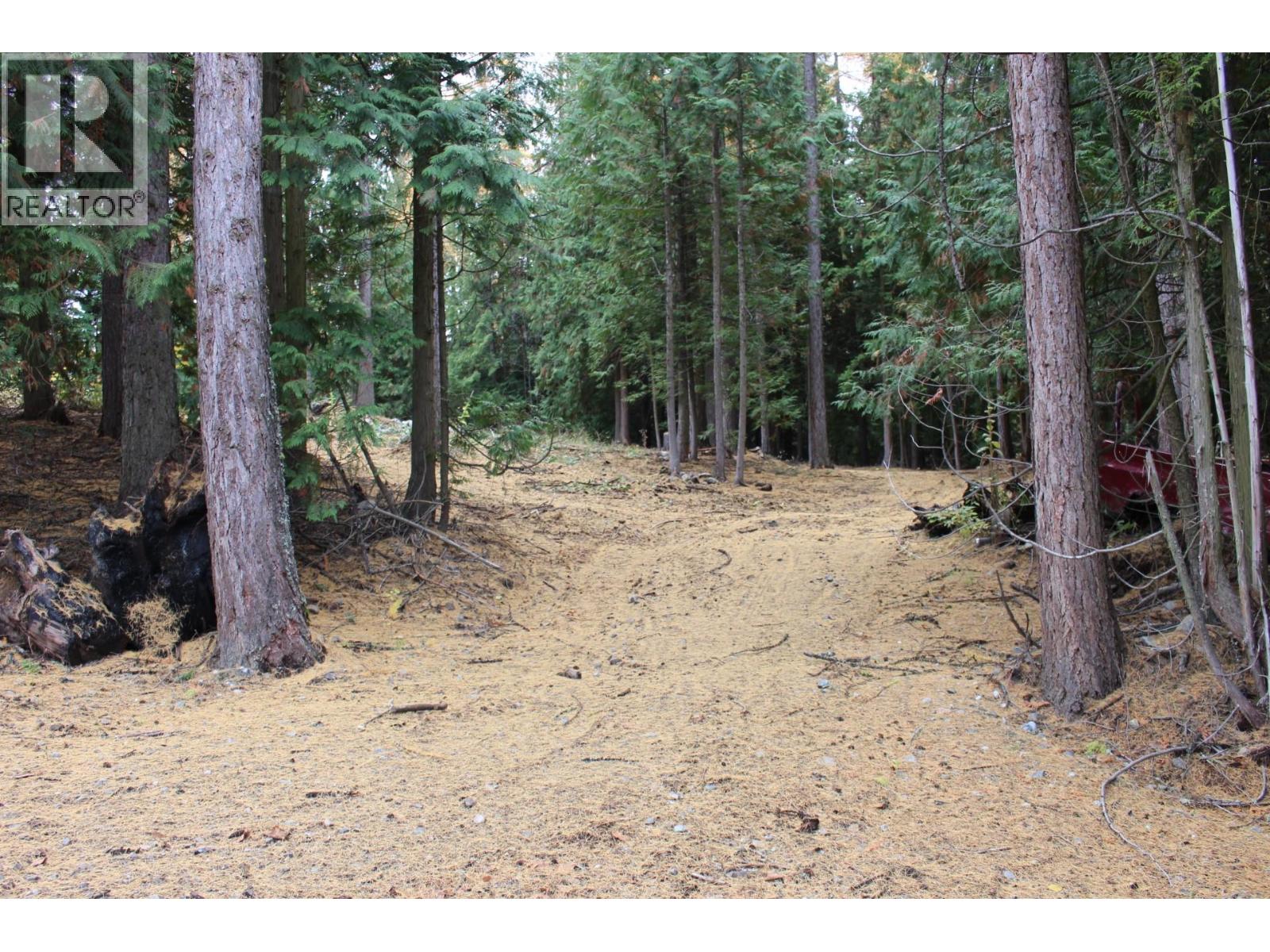 2640 3B Highway, Rossland