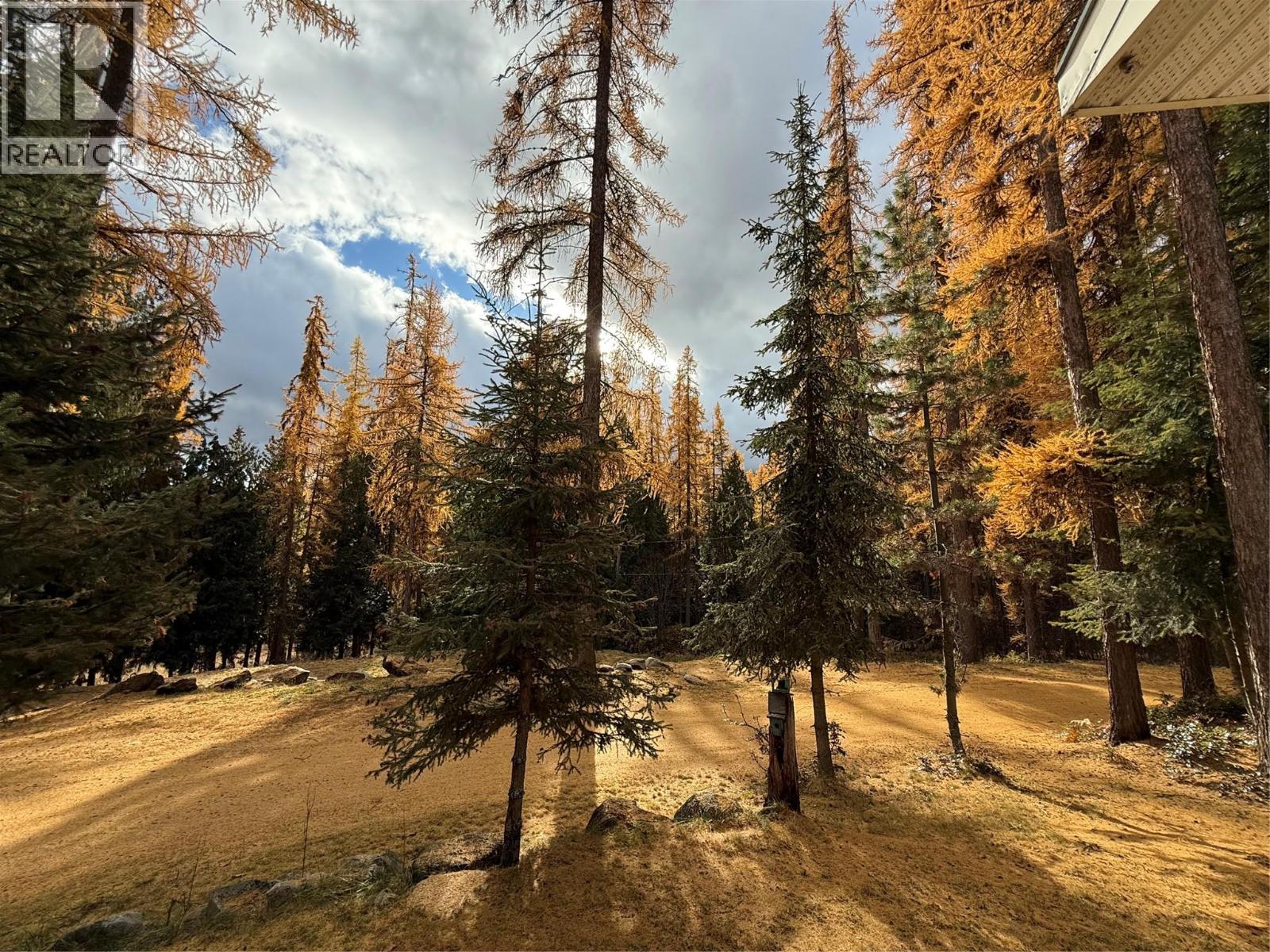 2640 3B Highway, Rossland