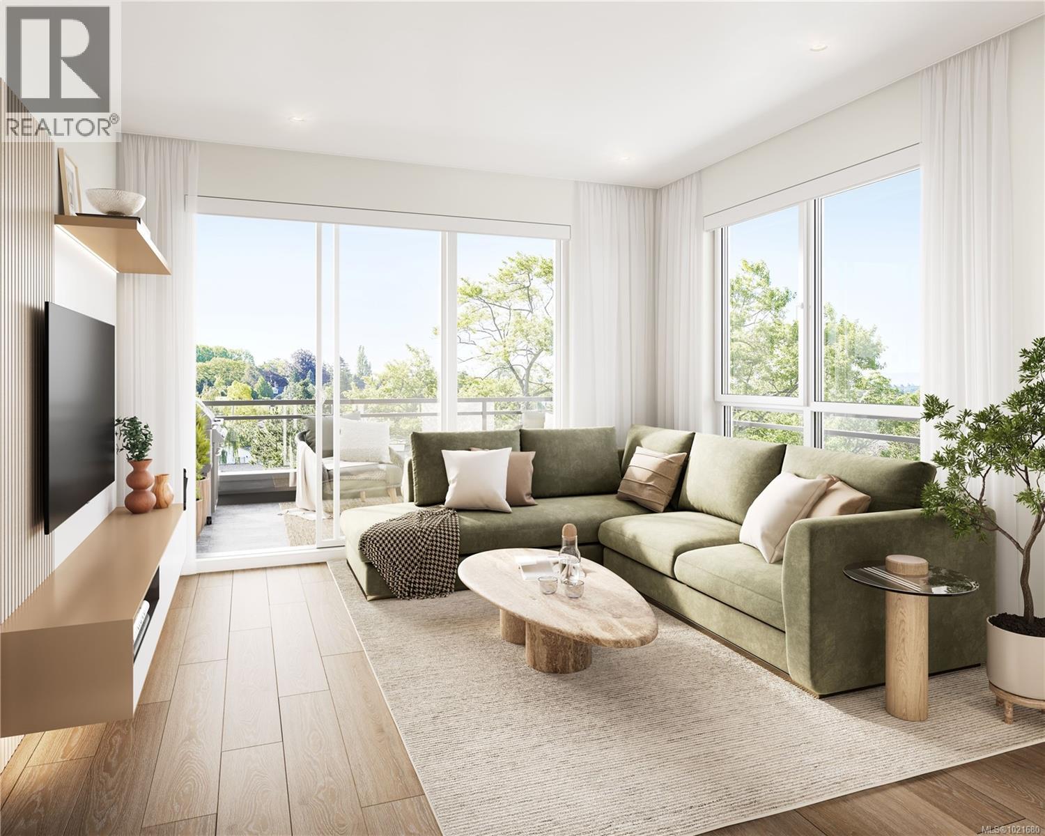 212 3226 Shelbourne Street, Saanich