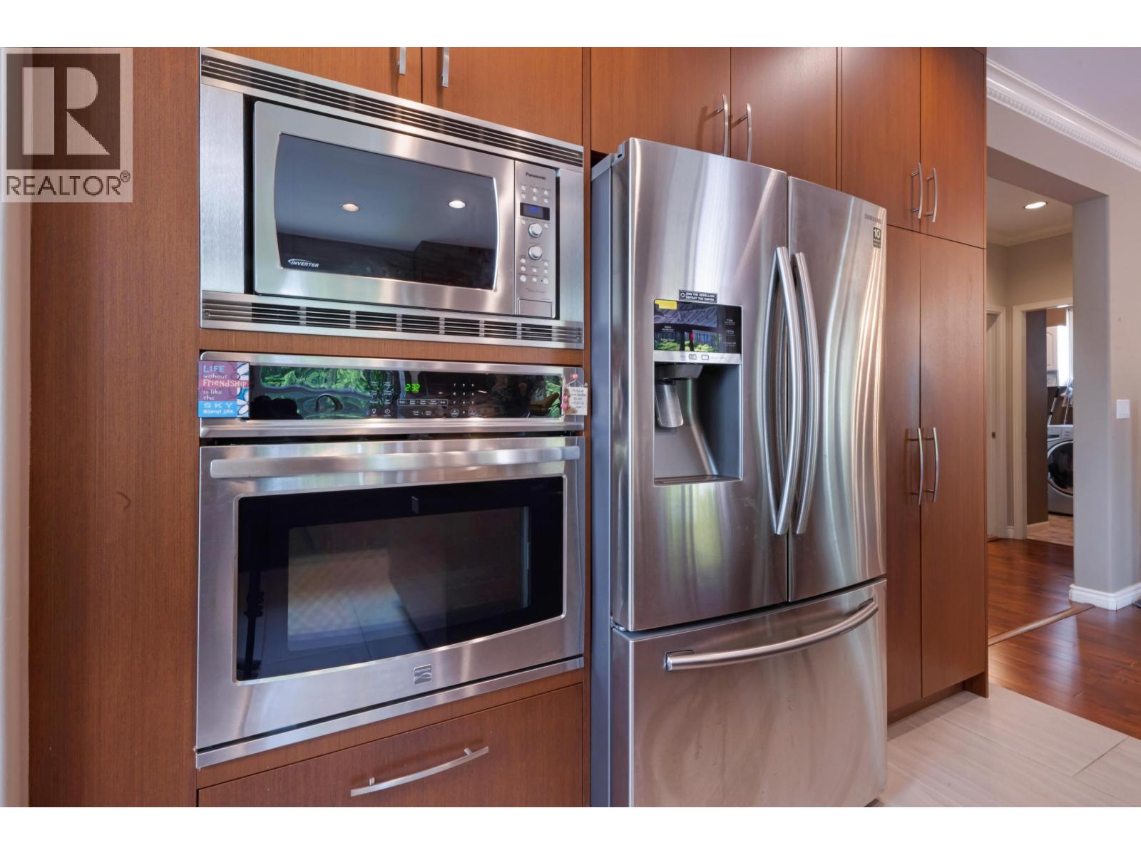 6 LINDEN STREET, Port Moody