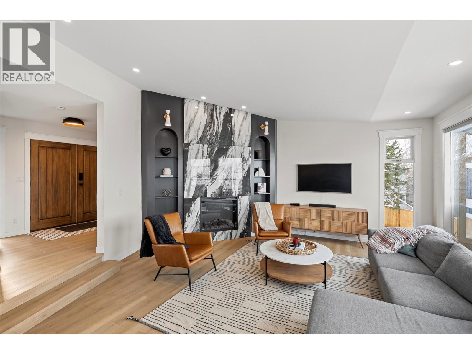 2010 High Country Boulevard, Kamloops