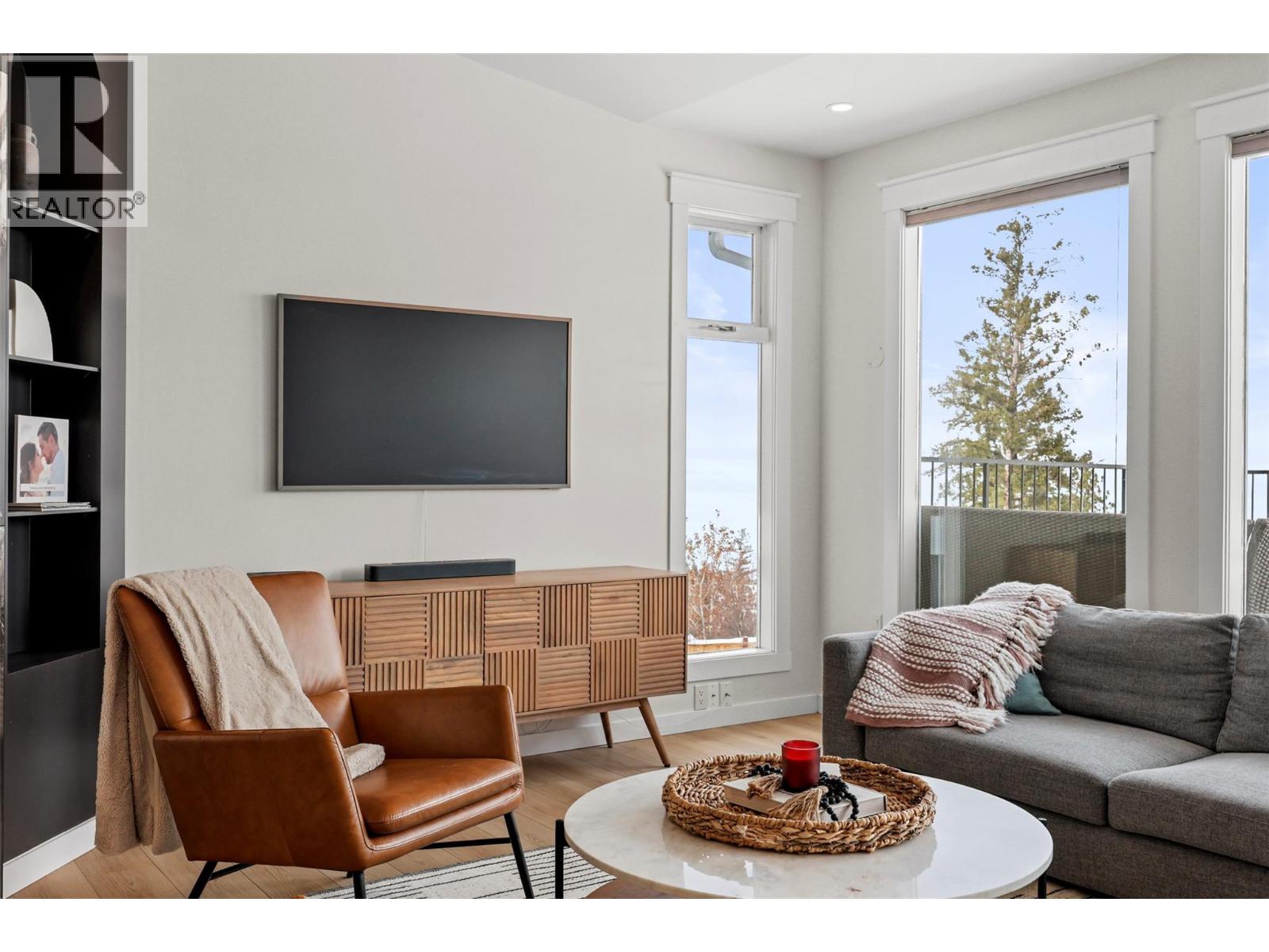 2010 High Country Boulevard, Kamloops