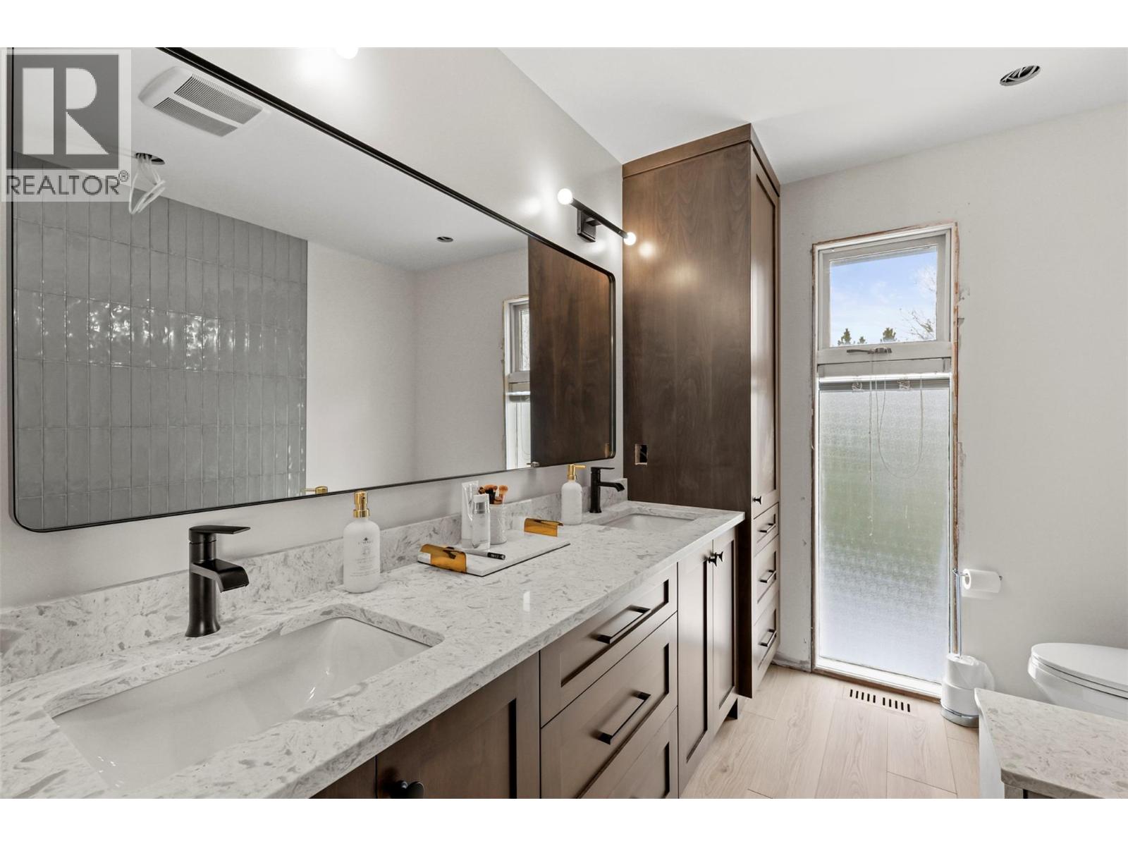 2010 High Country Boulevard, Kamloops