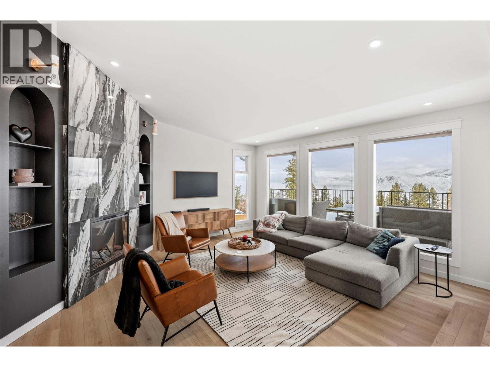 2010 High Country Boulevard, Kamloops