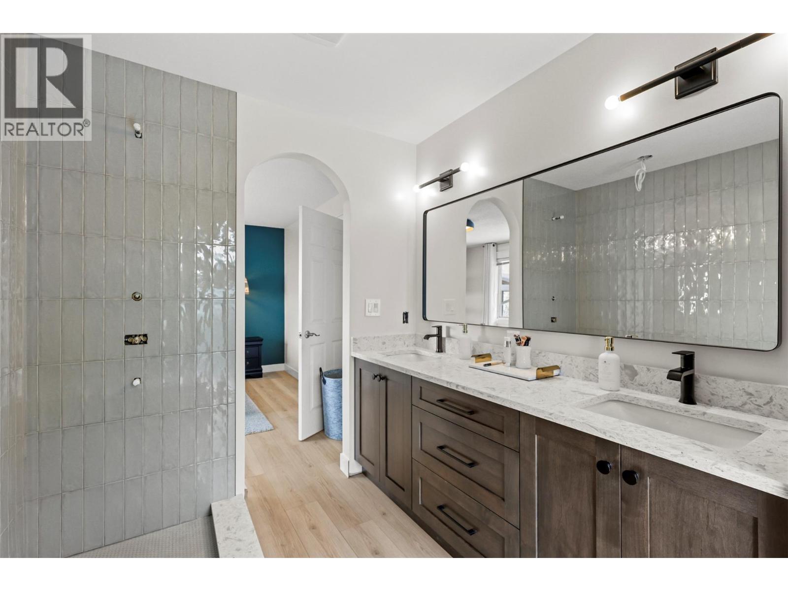 2010 High Country Boulevard, Kamloops