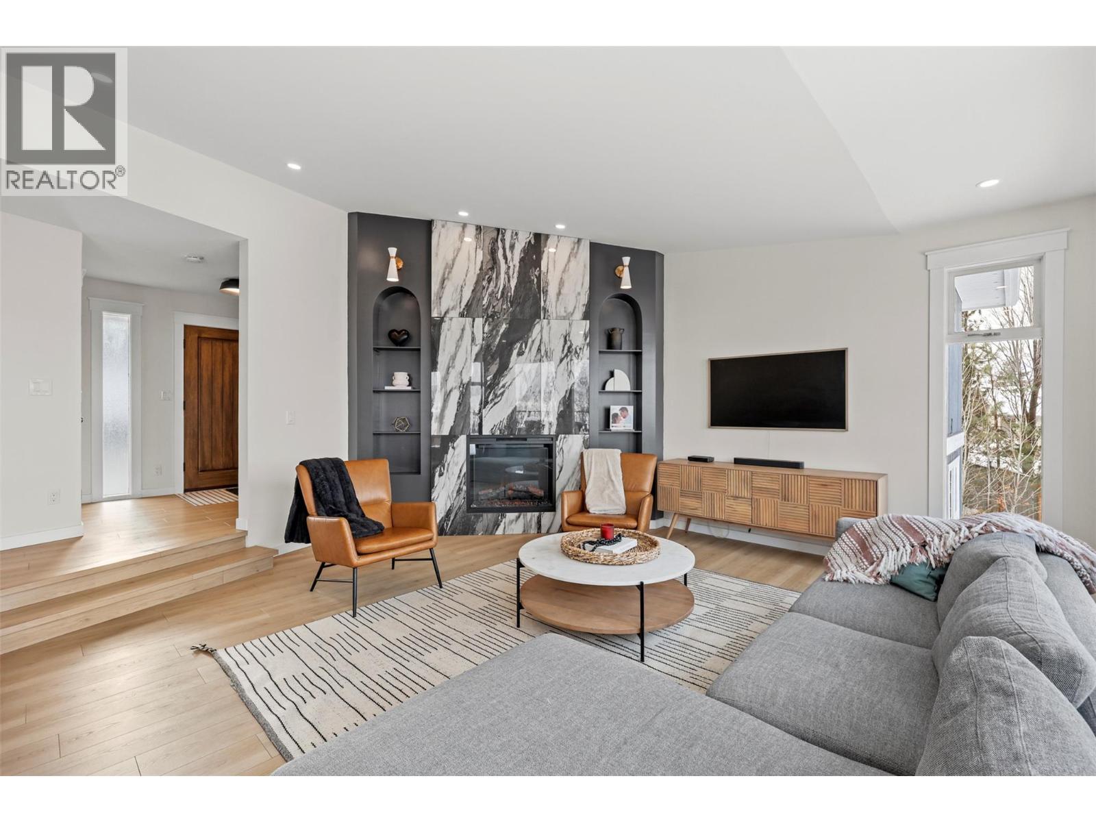 2010 High Country Boulevard, Kamloops