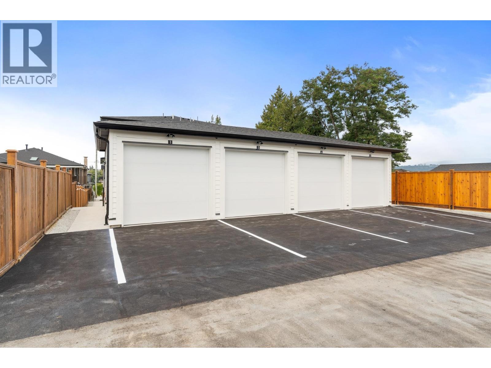 3 7822 GOODLAD STREET, Burnaby