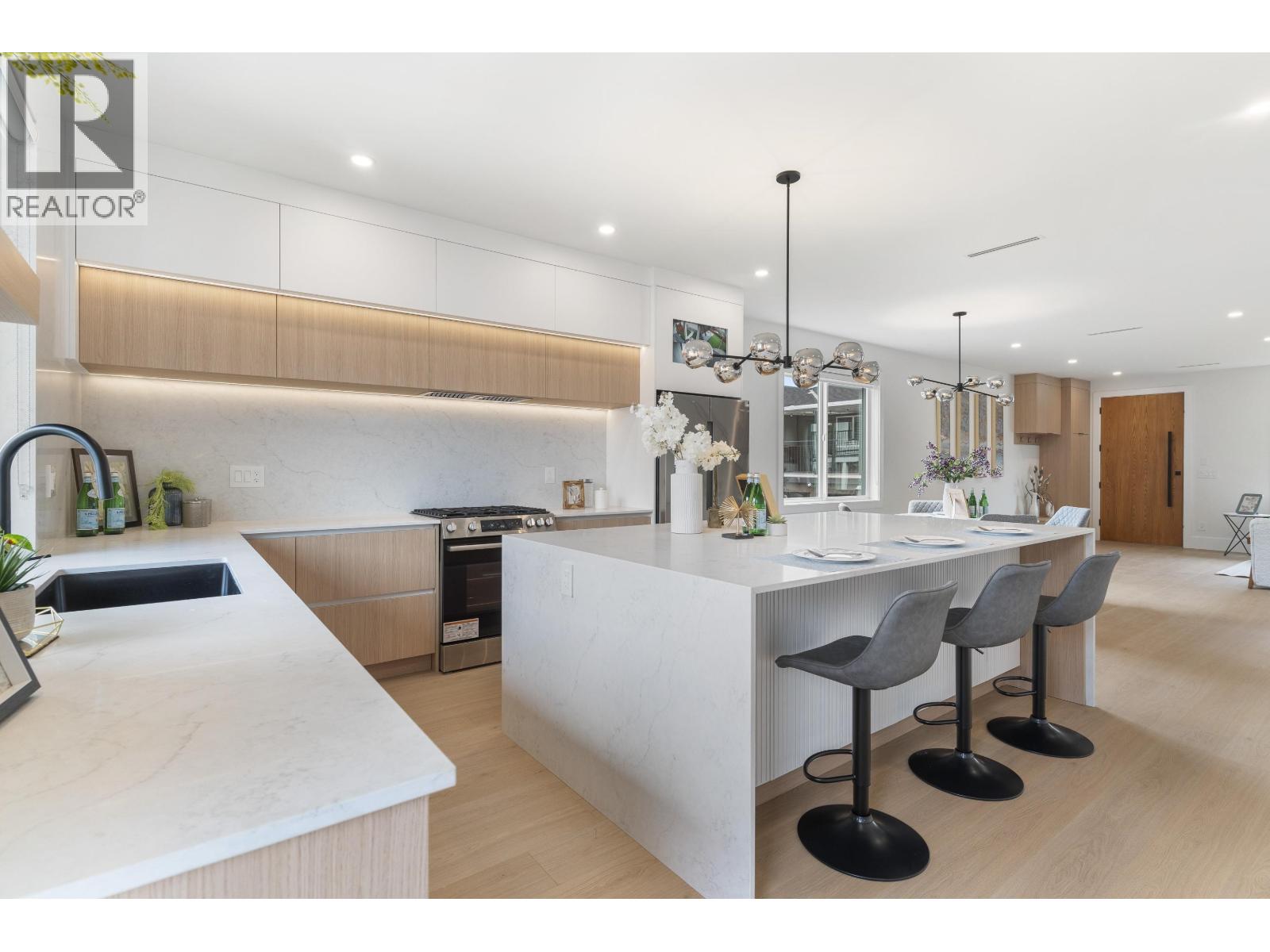 3 7822 GOODLAD STREET, Burnaby