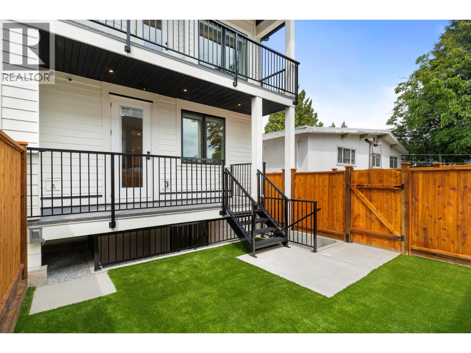 2 7822 GOODLAD STREET, Burnaby