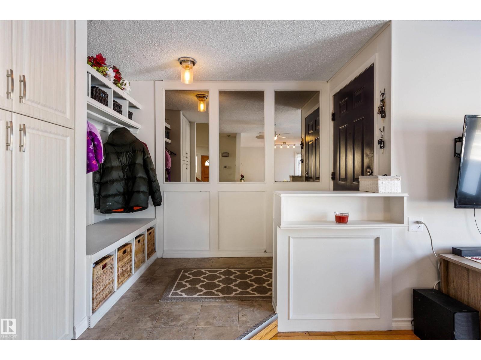 2707 138 AV NW, Edmonton