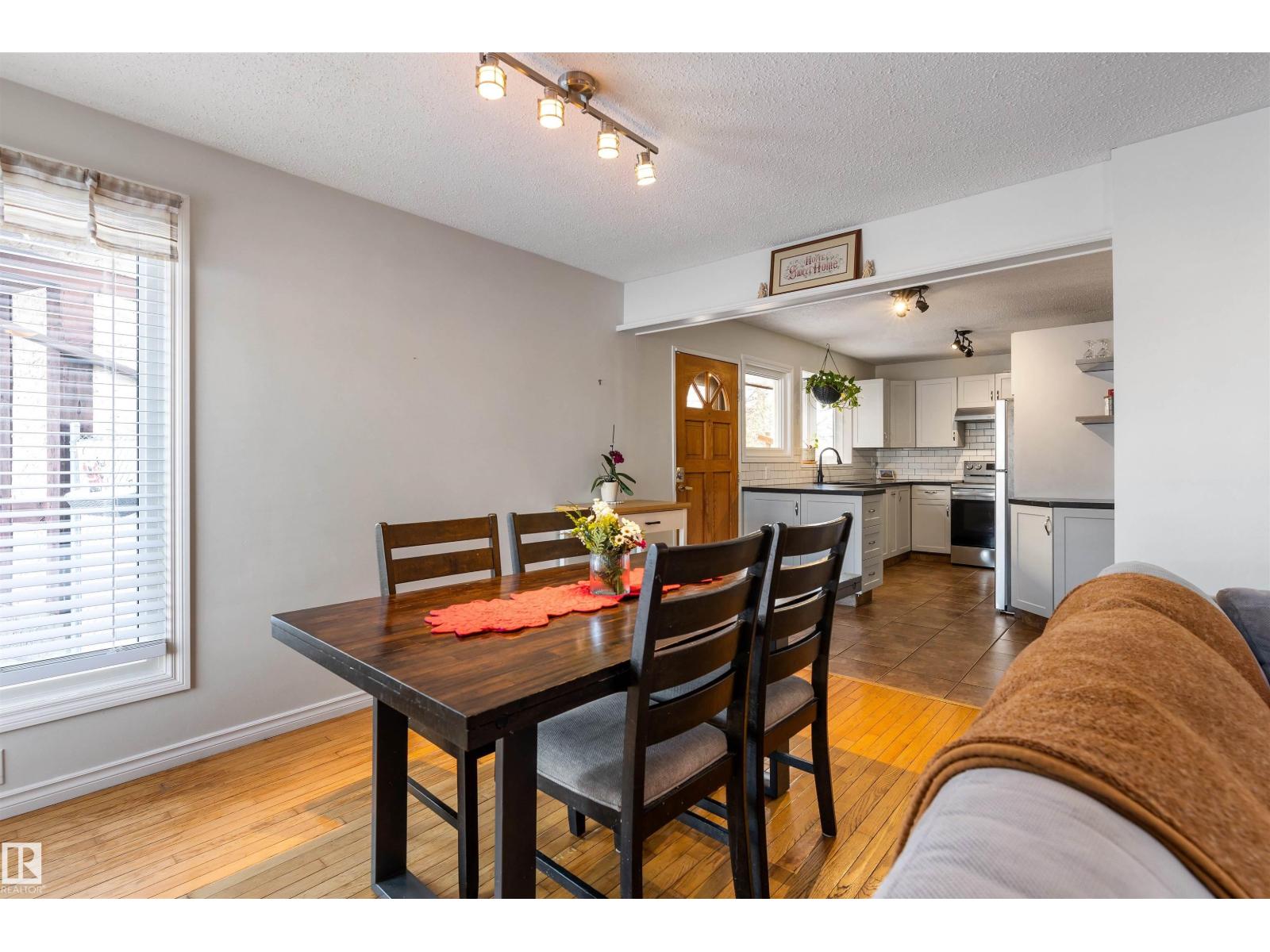 2707 138 AV NW, Edmonton