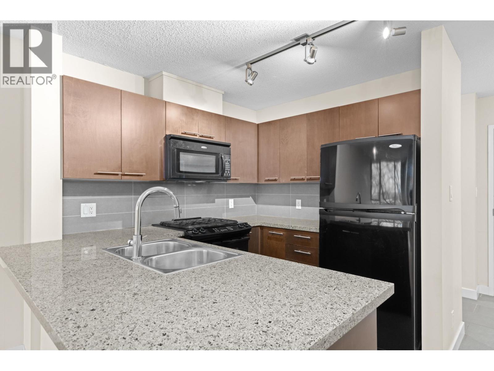 #506-9171 FERNDALE Road, Richmond