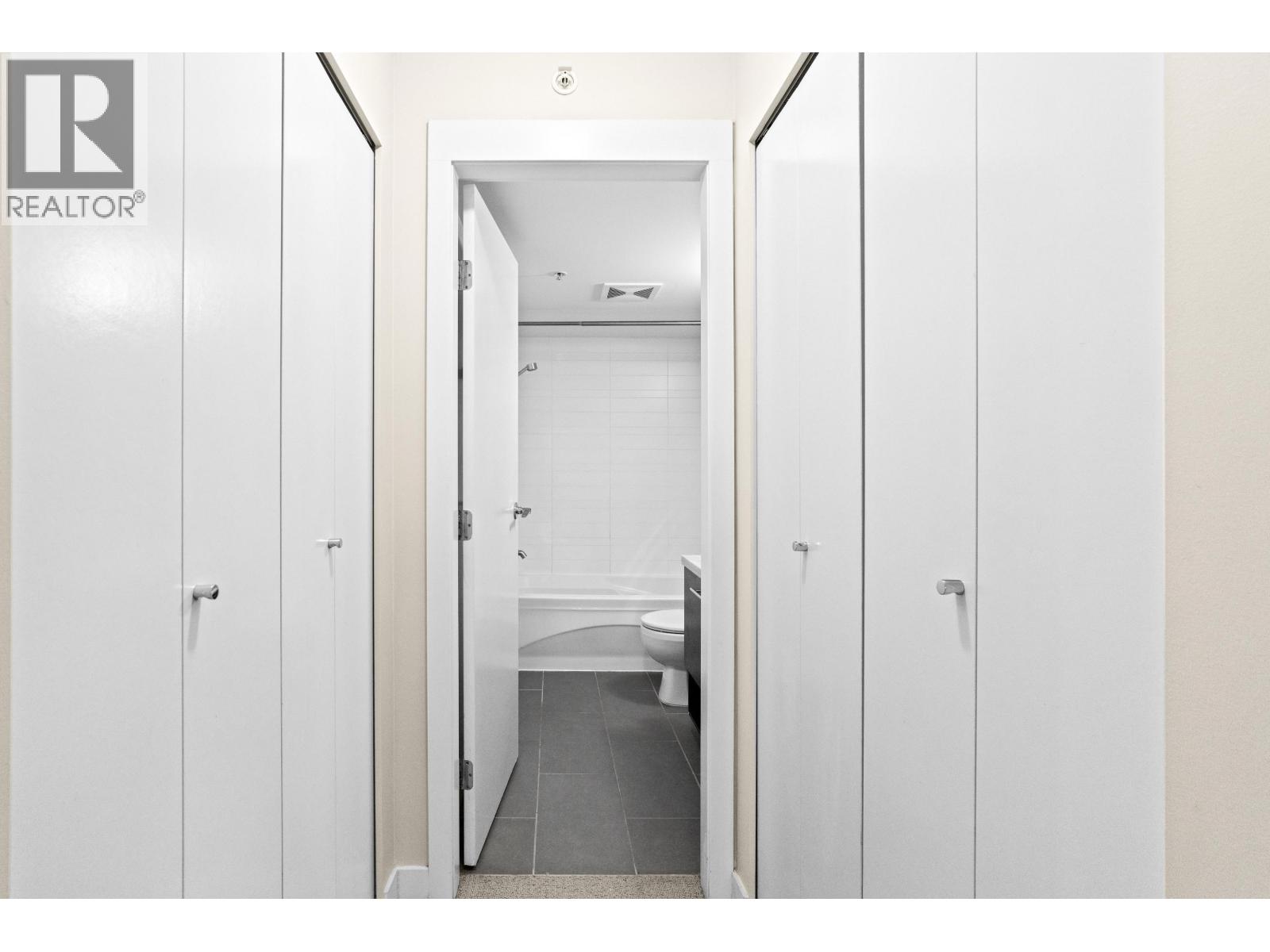 #506-9171 FERNDALE Road, Richmond