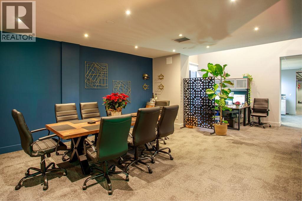 200 1455 Ellis Street, Kelowna