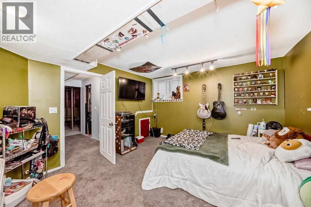 Single Family House for Sale in  Macewan Drive NW MacEwan Glen Calgary 