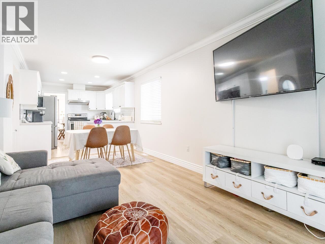 1986 FRASER AVENUE, Port Coquitlam