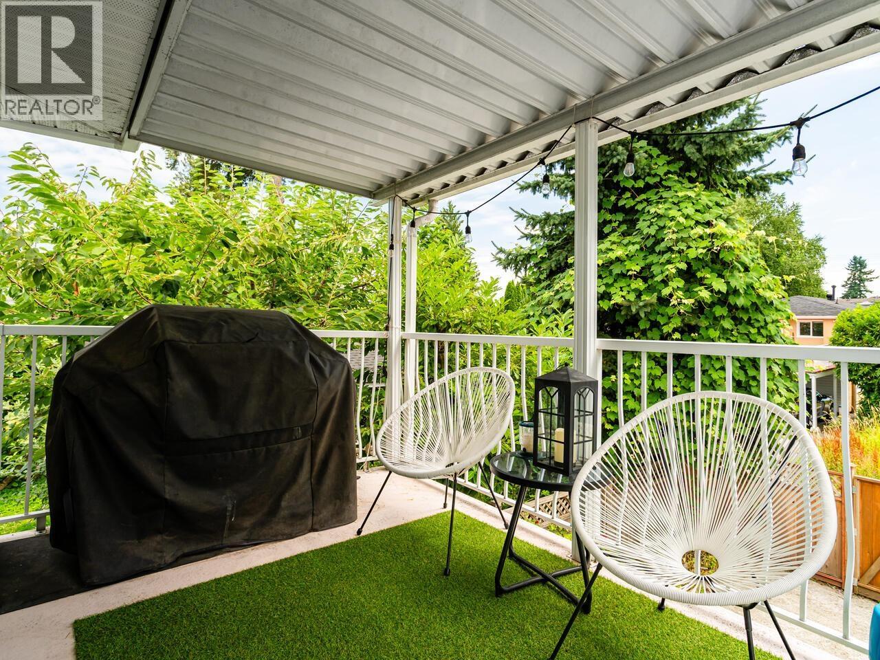 1986 FRASER AVENUE, Port Coquitlam