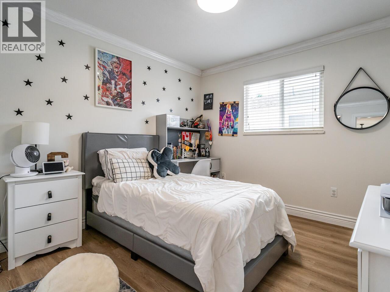 1986 FRASER AVENUE, Port Coquitlam