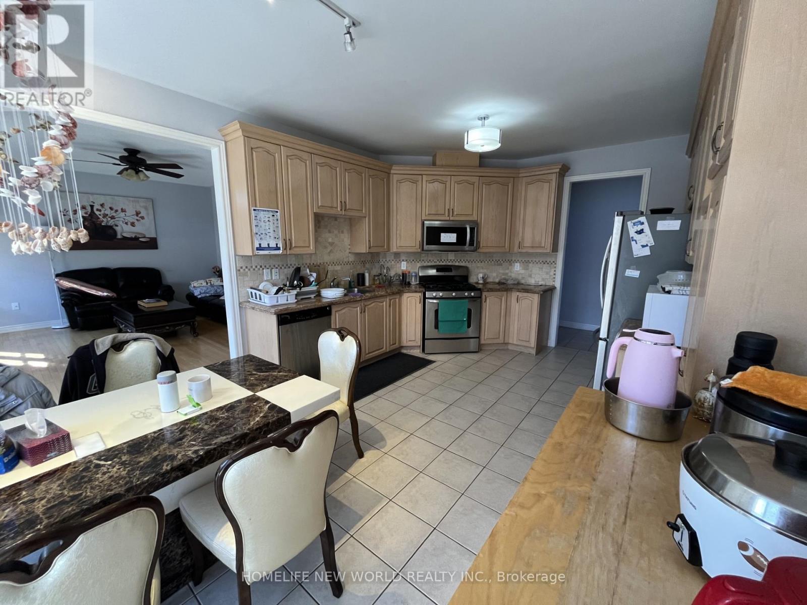 Single Family House for Sale in  PETER RUPERT AVENUE Vaughan (Patterson) 