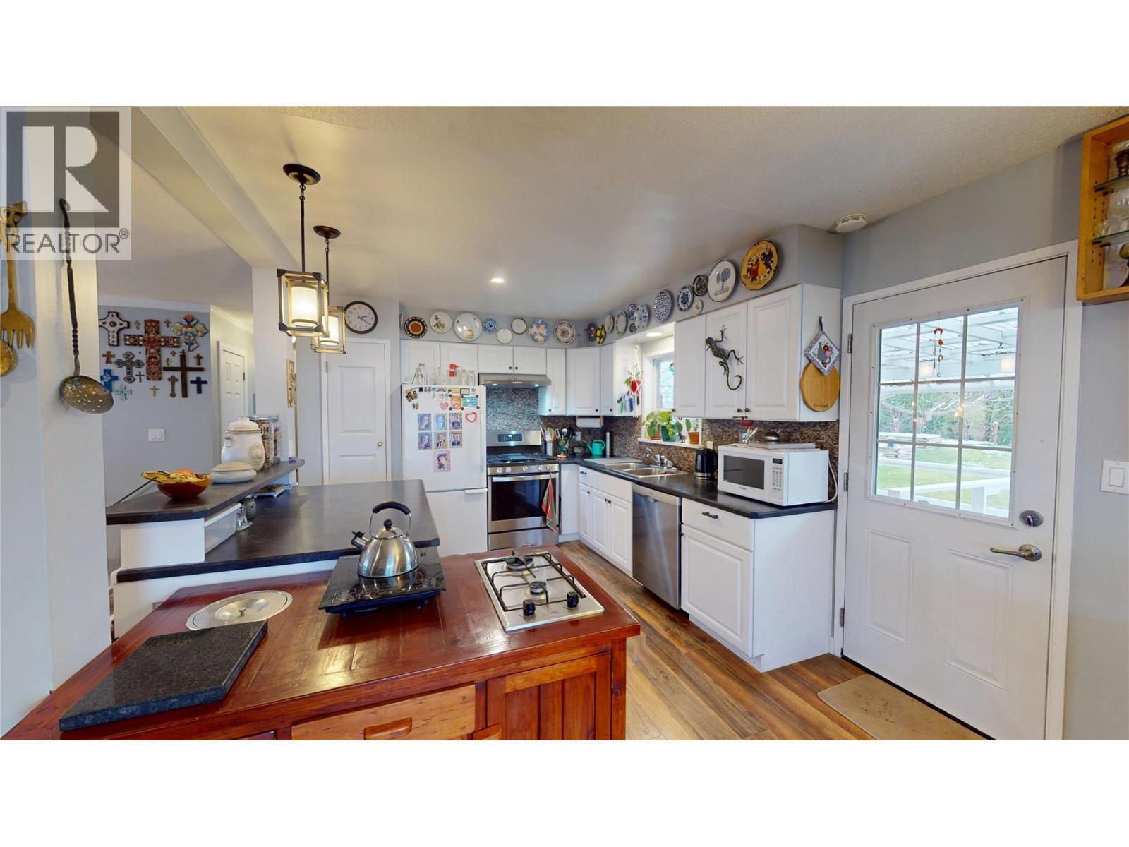 2225 Birch Street, Creston