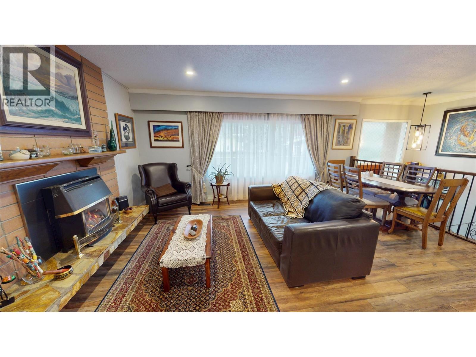 2225 Birch Street, Creston