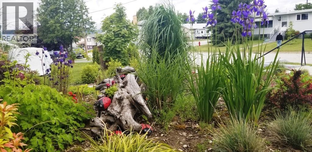 2225 Birch Street, Creston