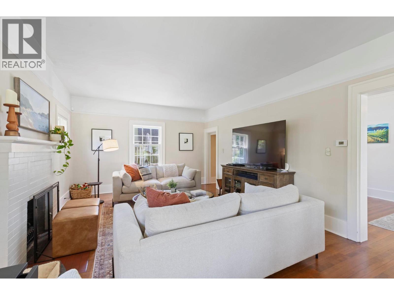  1001 Lawrence Avenue, Kelowna