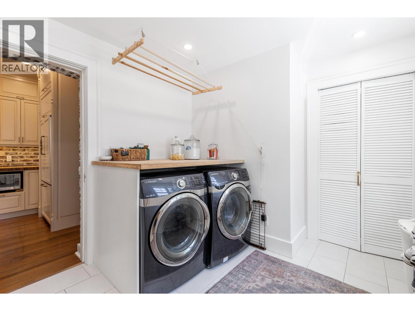  1001 Lawrence Avenue, Kelowna